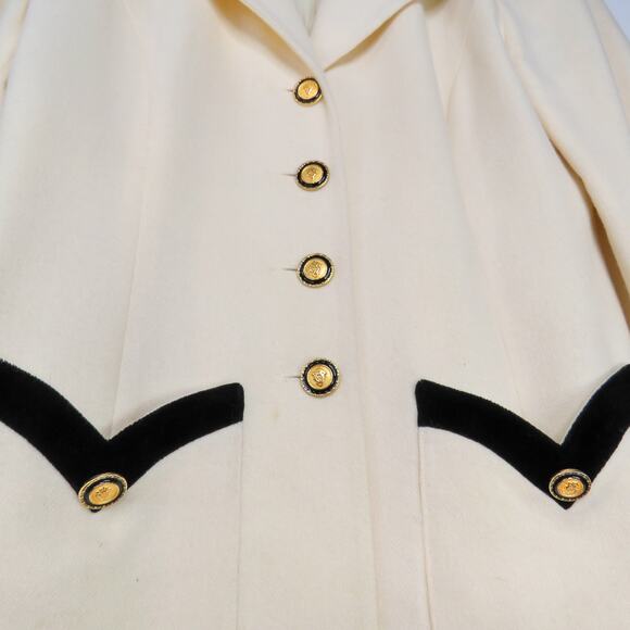 1980s Oleg Cassini Vintage Cream Blazer with Gold Buttons & Black Trim Medium 8 - Picture 6 of 8